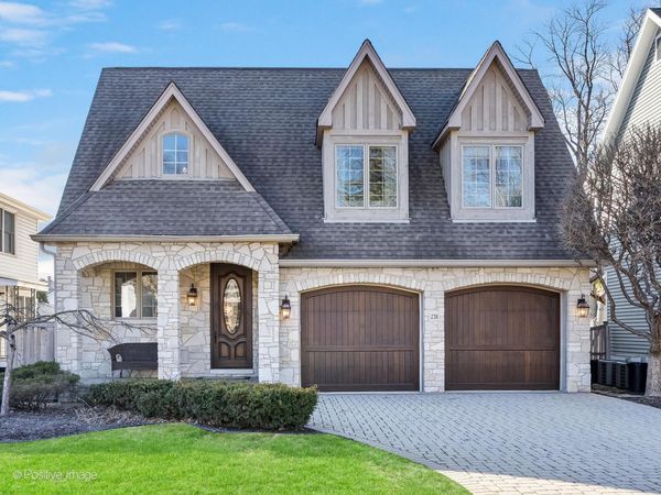 236 Holmes Avenue , Clarendon Hills, IL 60514