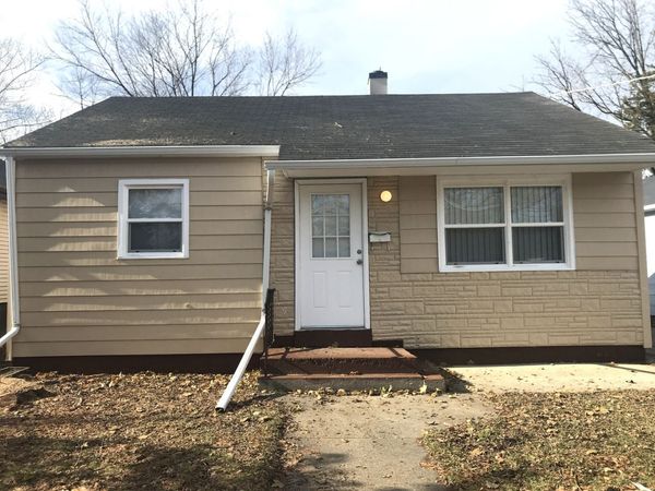 924 Pine Street, Waukegan, IL 60085