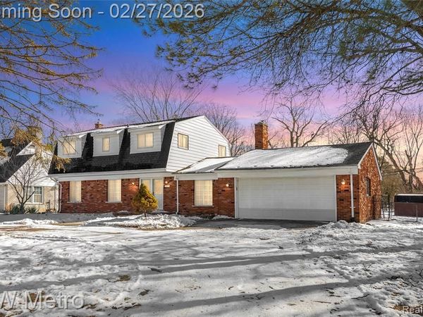 2408 Otter Street, Warren, MI 48092