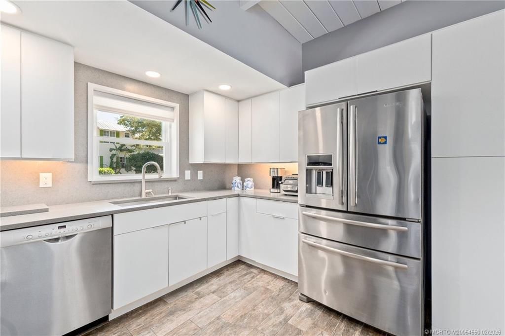 530 SW Manor Drive, Stuart, FL 34994 Photo