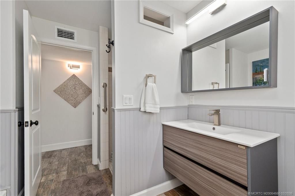 530 SW Manor Drive, Stuart, FL 34994 Photo