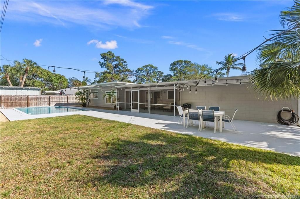 530 SW Manor Drive, Stuart, FL 34994 Photo