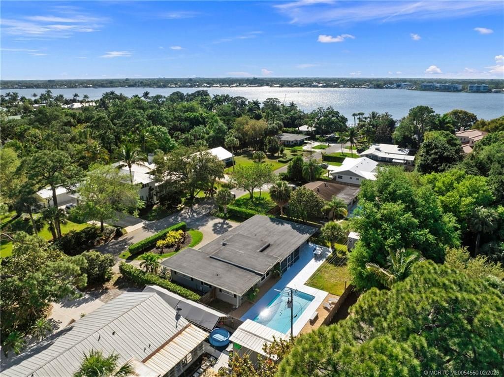 530 SW Manor Drive, Stuart, FL 34994 Photo