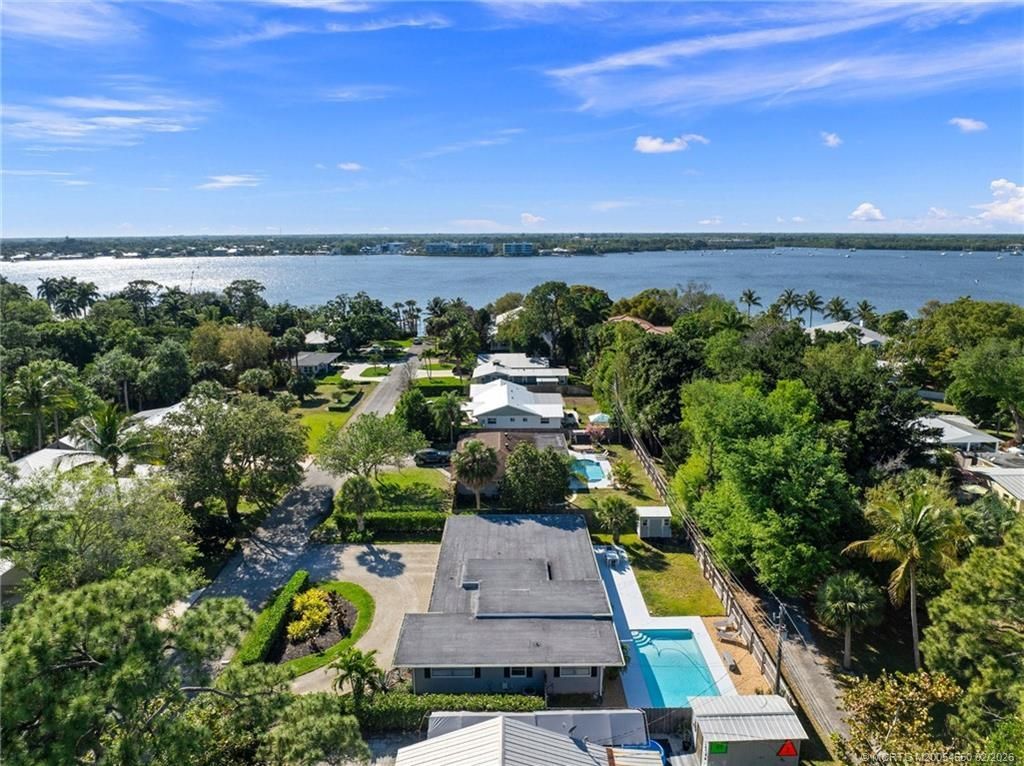 530 SW Manor Drive, Stuart, FL 34994 Photo