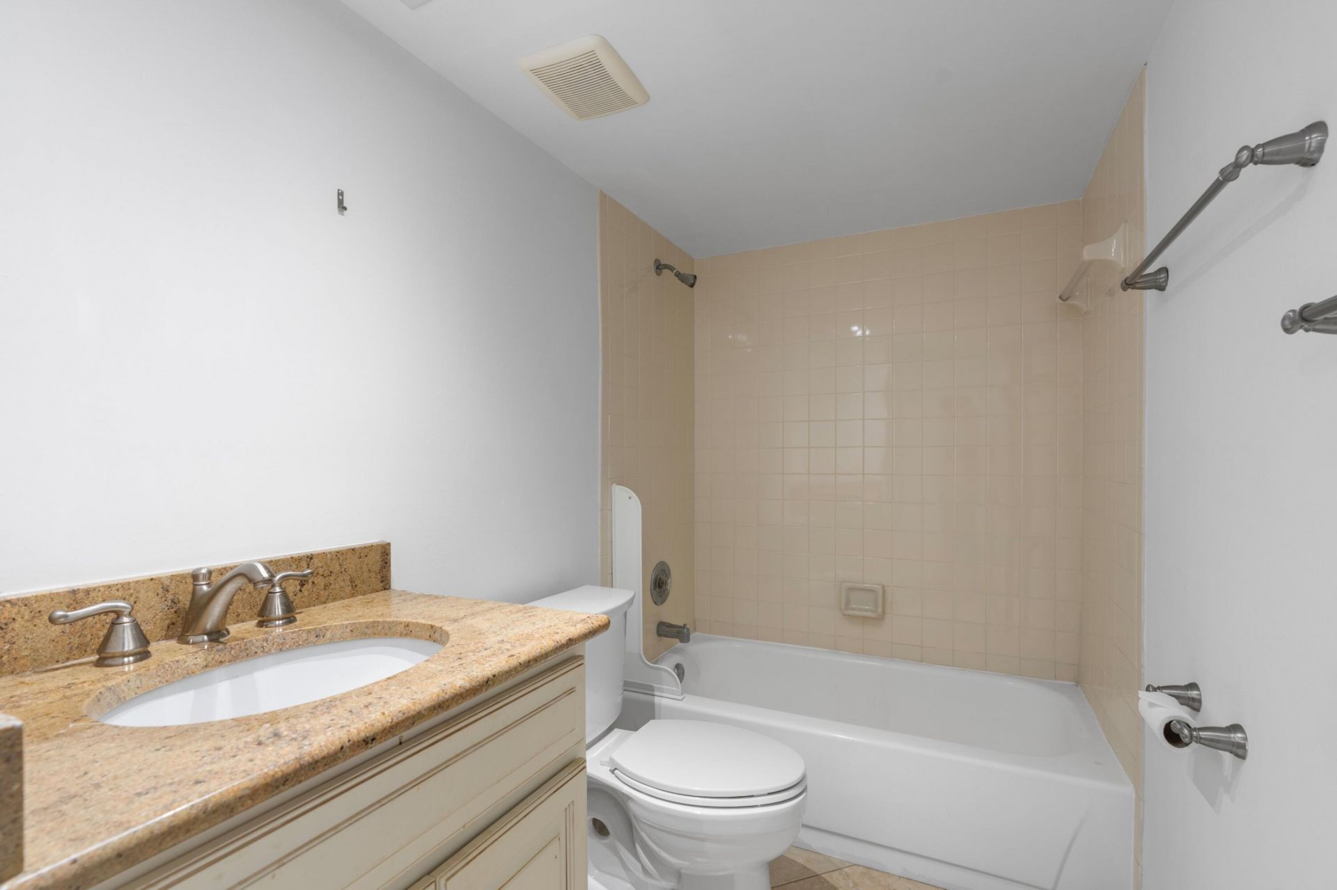 600 Executive Center Drive, Unit 111, West Palm Beach, FL 33401 Photo