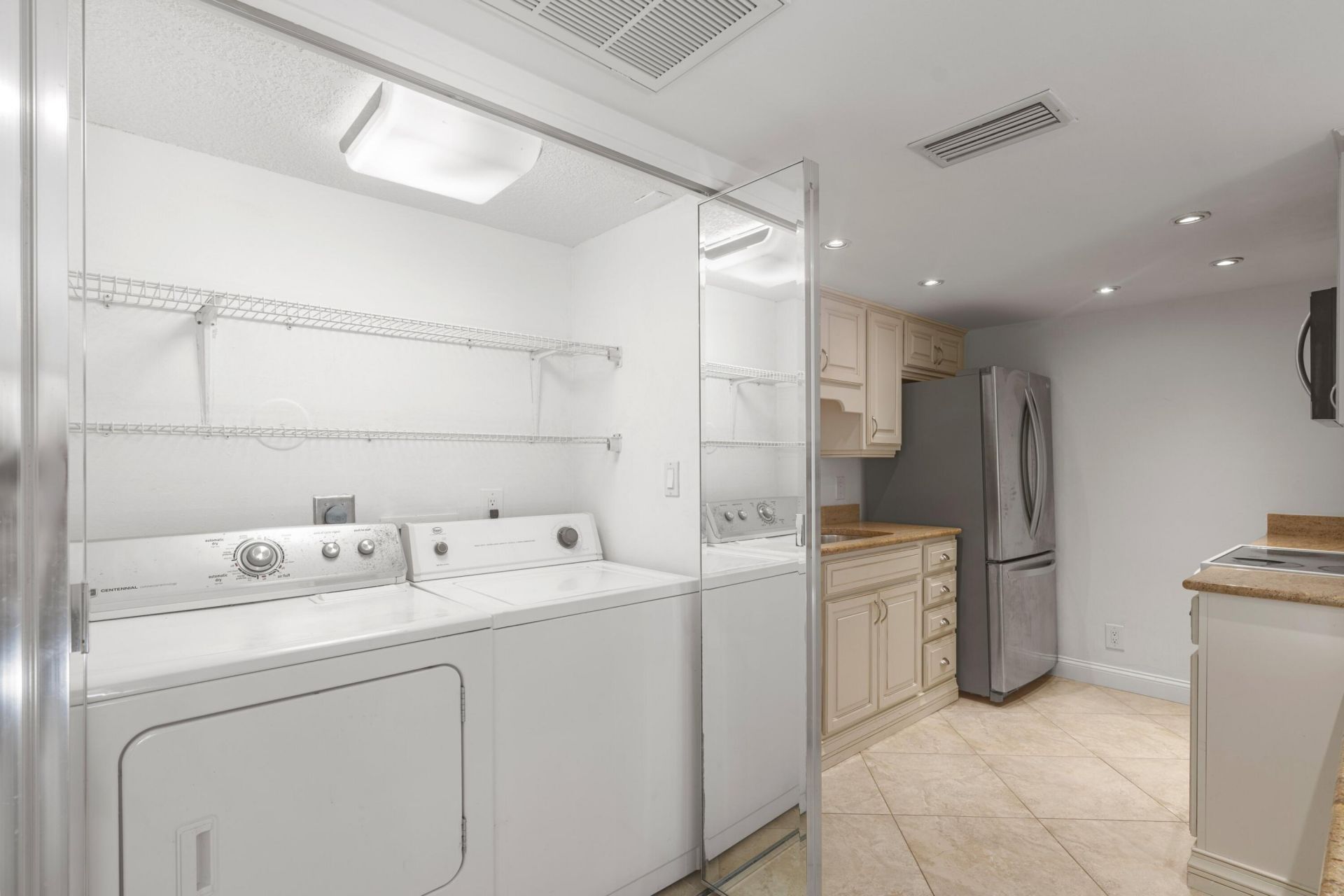 600 Executive Center Drive, Unit 111, West Palm Beach, FL 33401 Photo