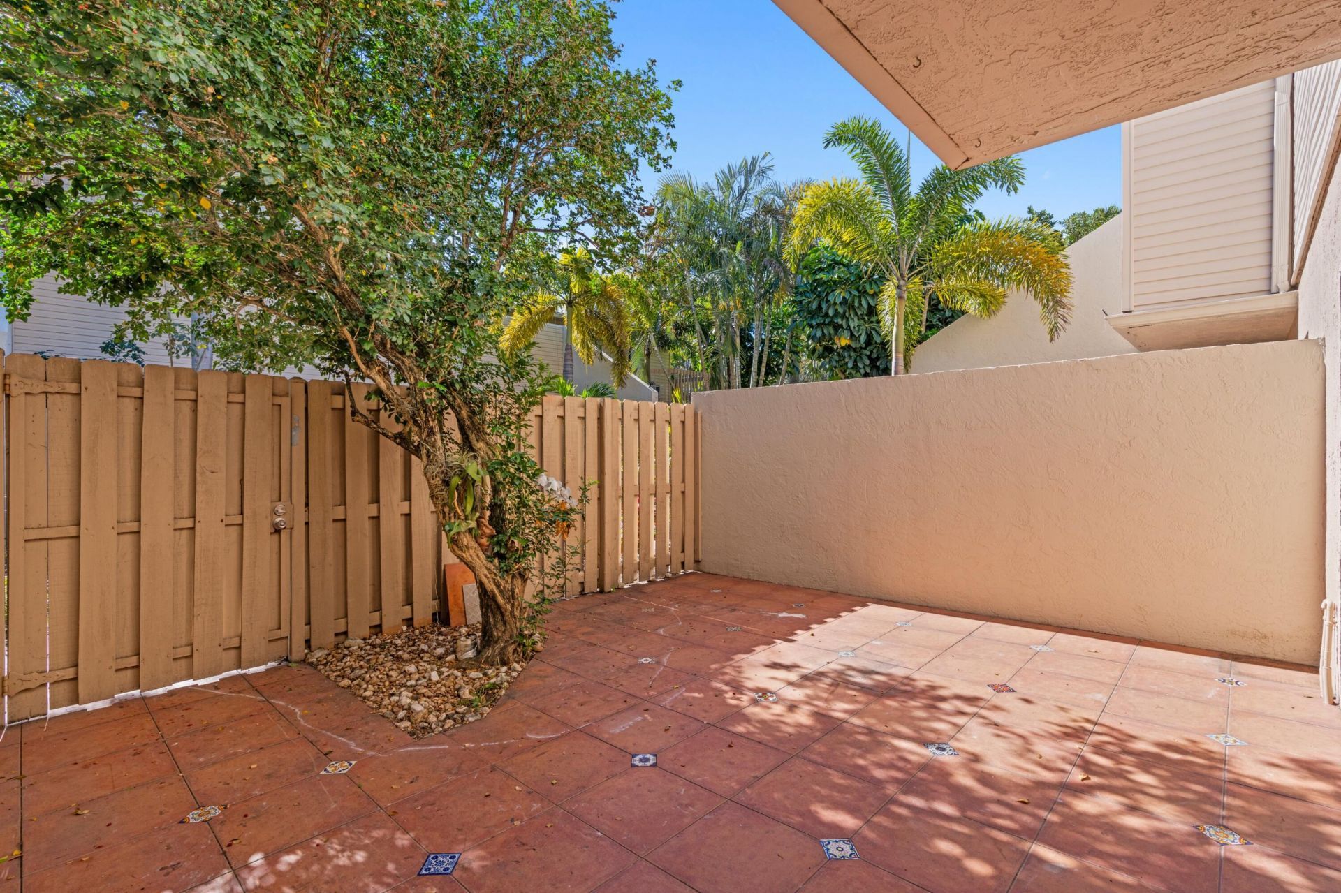 600 Executive Center Drive, Unit 111, West Palm Beach, FL 33401 Photo