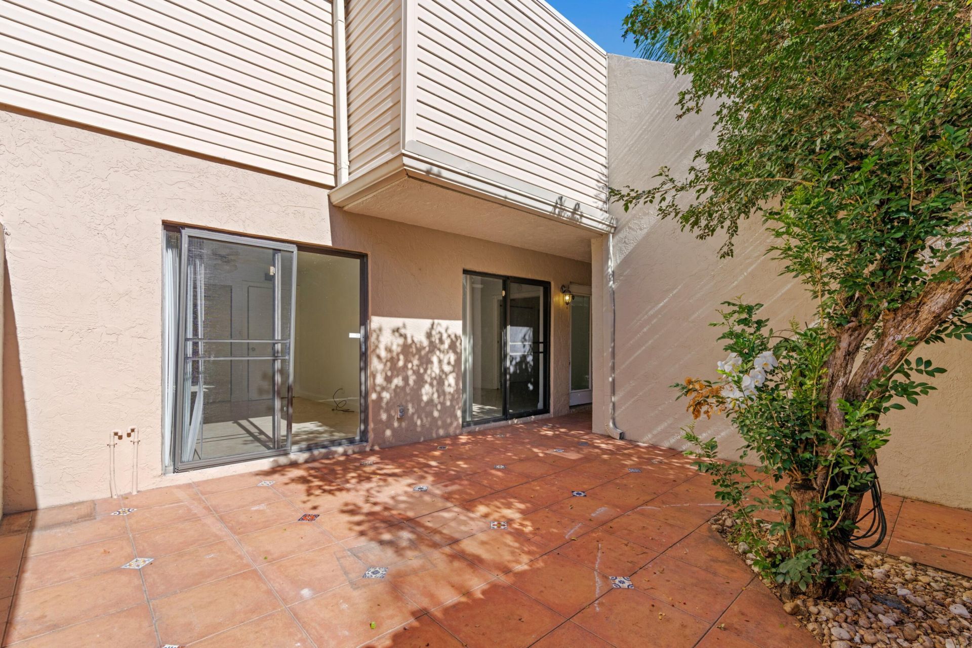 600 Executive Center Drive, Unit 111, West Palm Beach, FL 33401 Photo