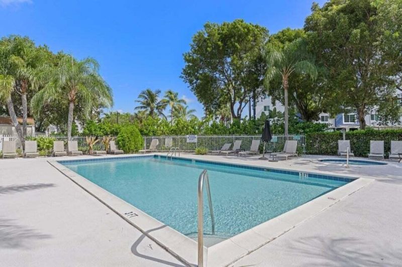 600 Executive Center Drive, Unit 111, West Palm Beach, FL 33401 Photo