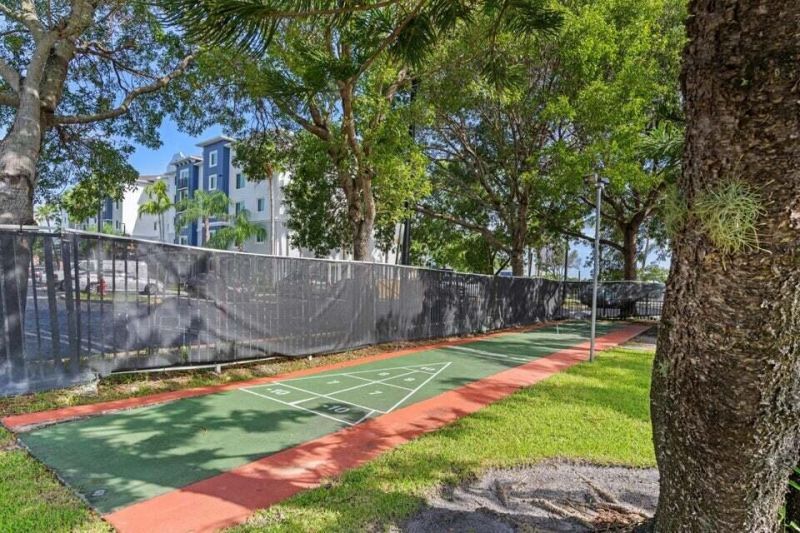 600 Executive Center Drive, Unit 111, West Palm Beach, FL 33401 Photo