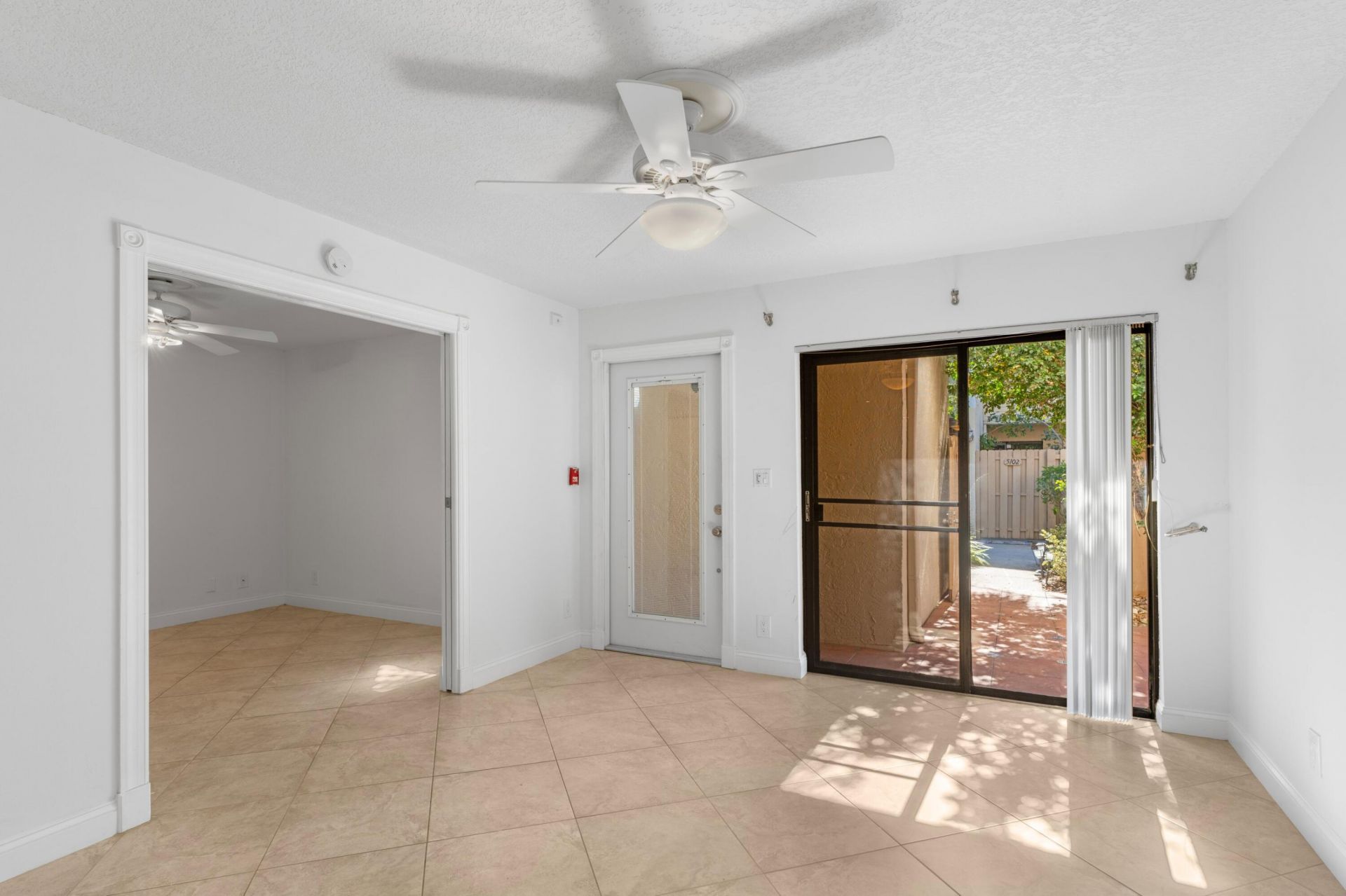 600 Executive Center Drive, Unit 111, West Palm Beach, FL 33401 Photo