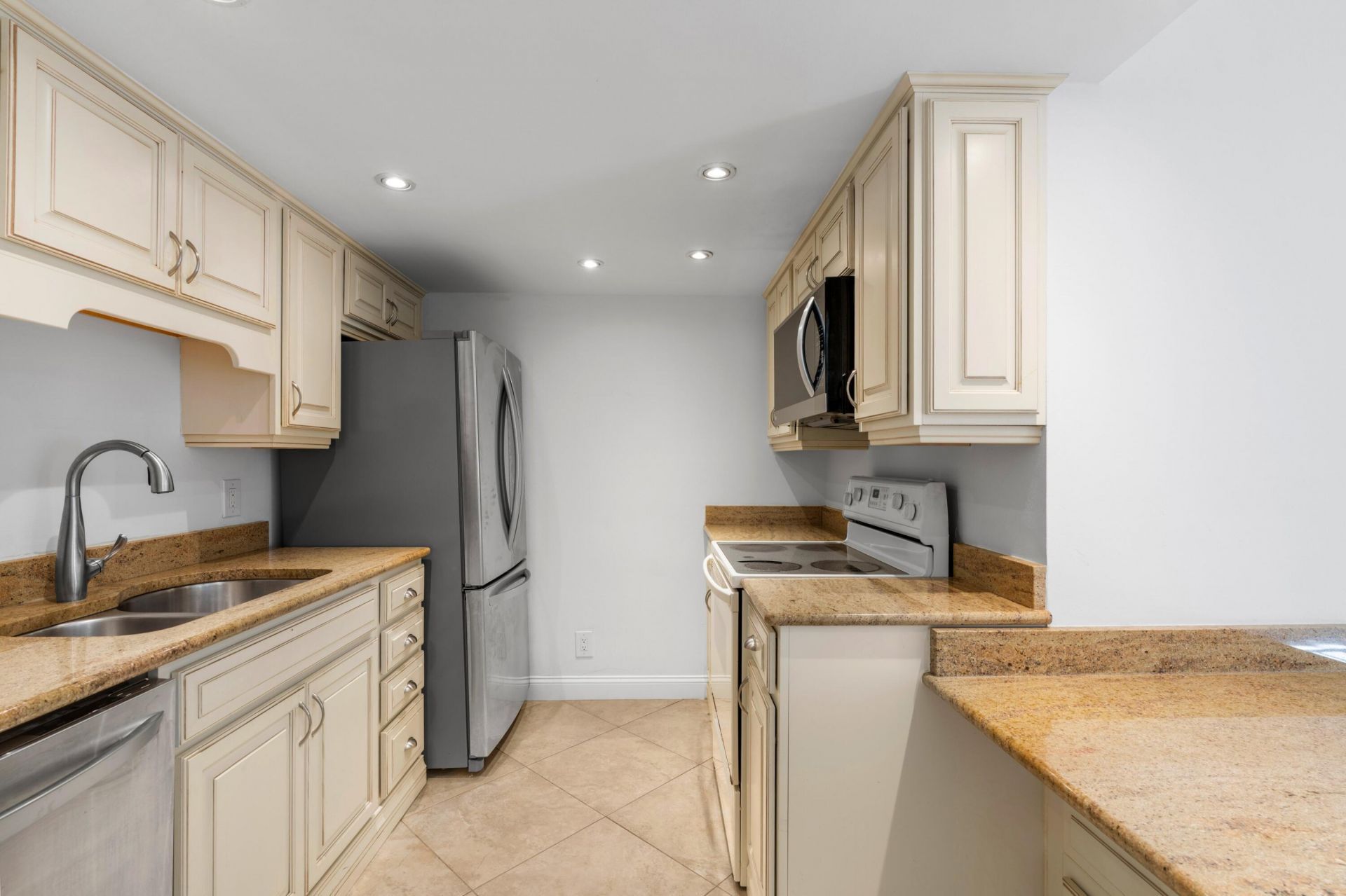 600 Executive Center Drive, Unit 111, West Palm Beach, FL 33401 Photo