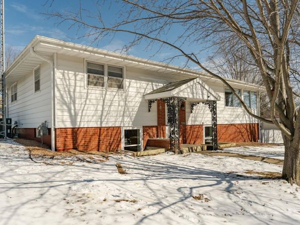 4111 5th Place NW, Rochester, MN 55901