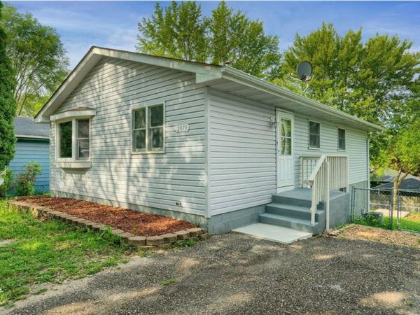 2079 3rd Street N, North Saint Paul, MN 55109