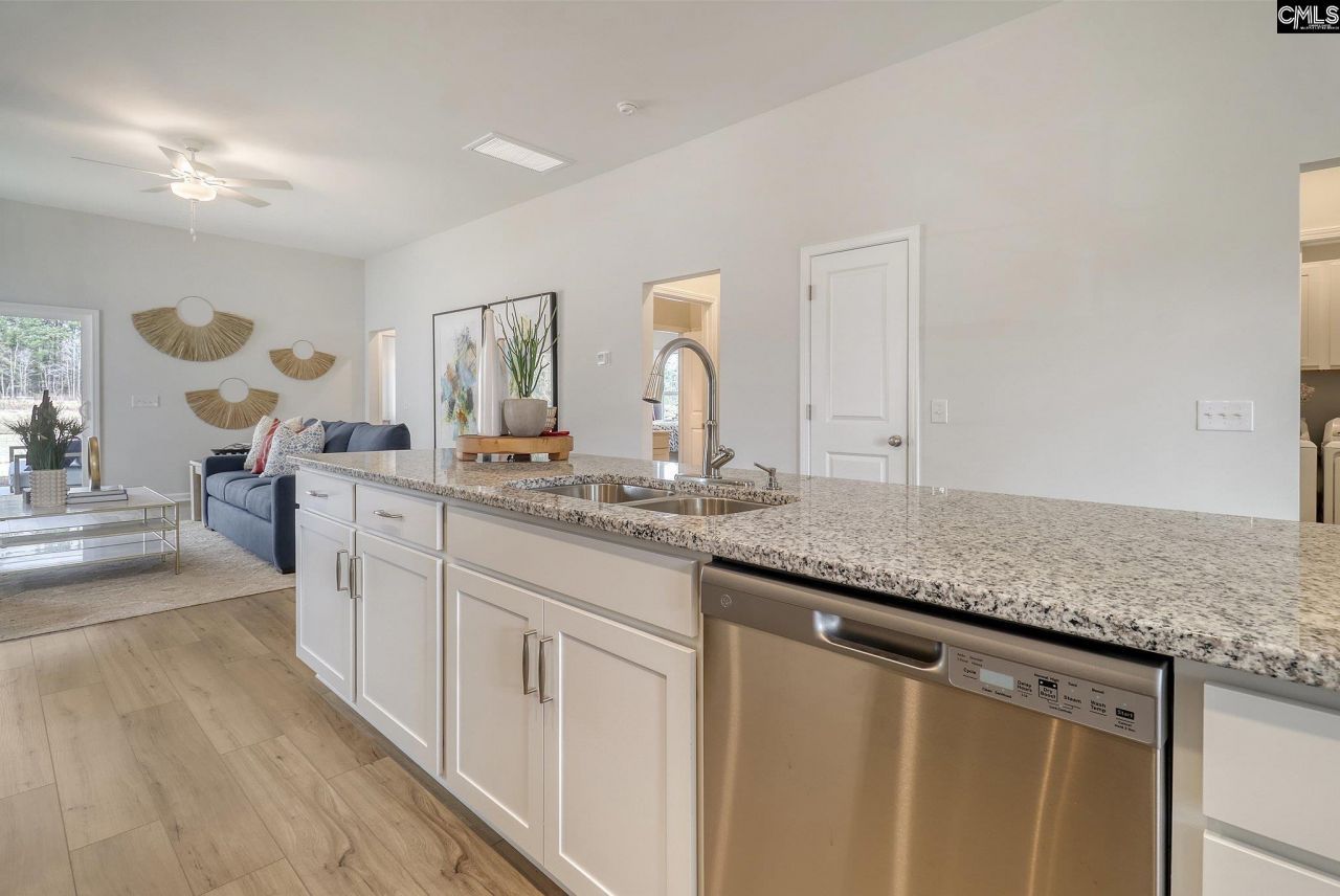 6028 Edgemont Court Photo 10