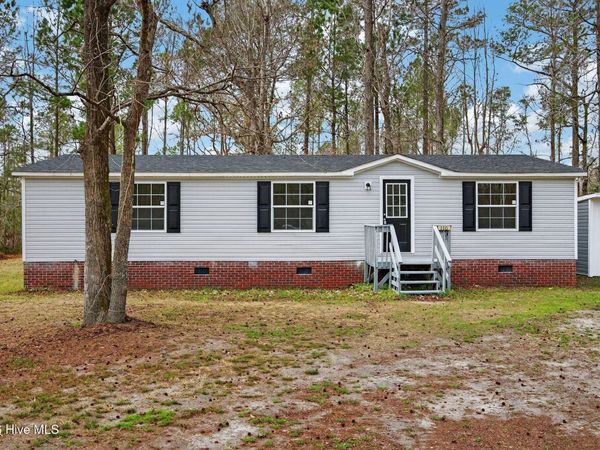 110 Winchester Lane, Rocky Point, NC 28457