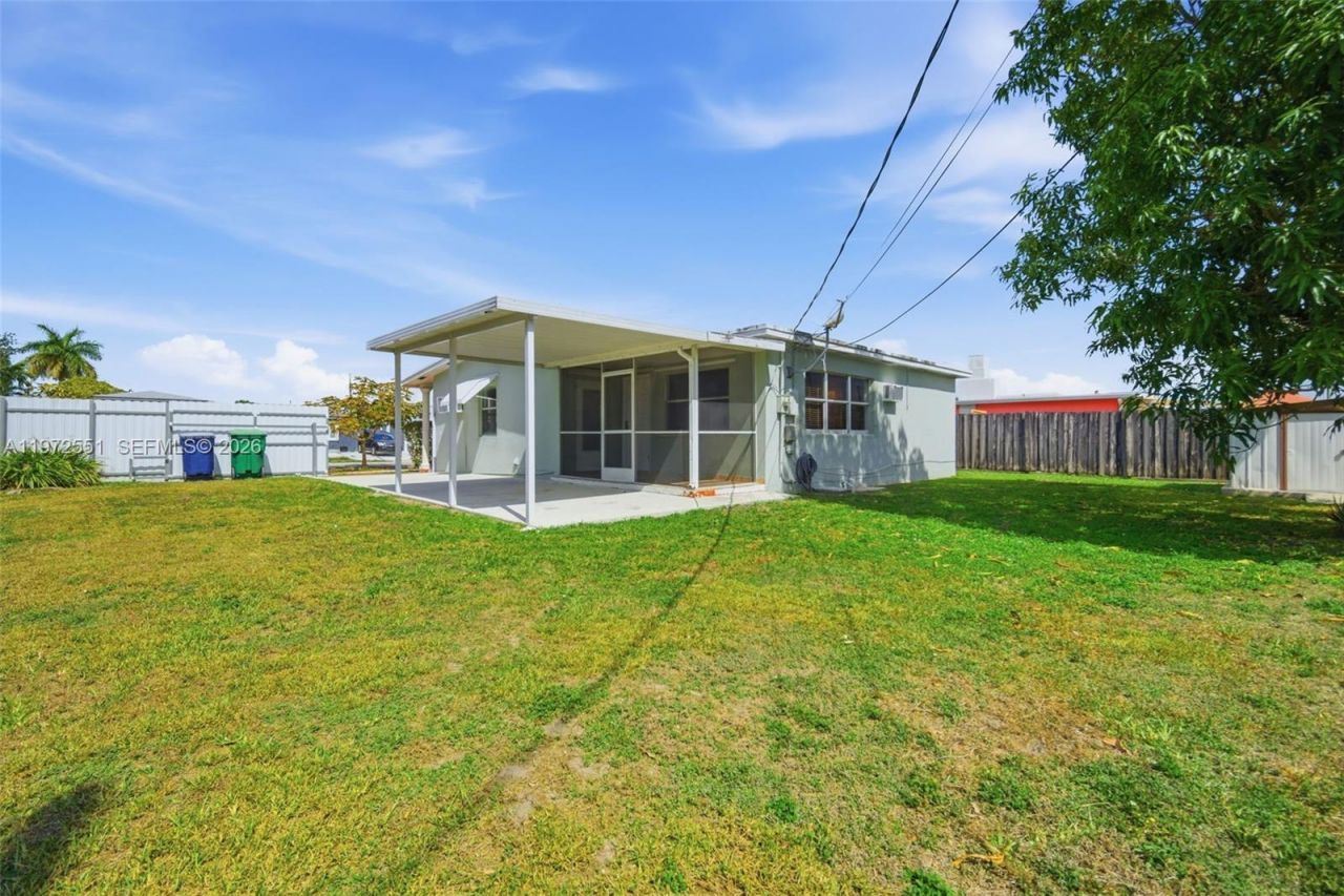 10720 SW 55th Ter, Miami, FL 33165 Photo