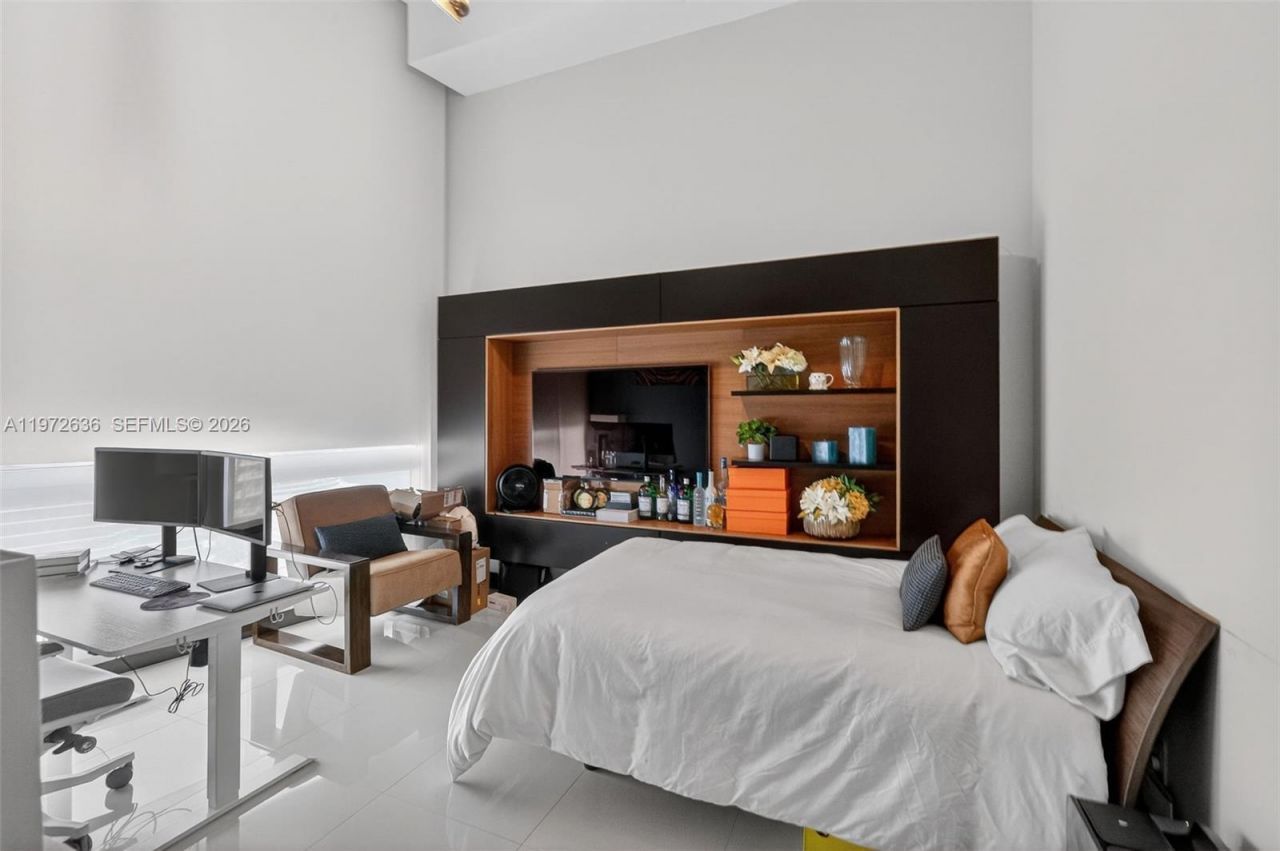 495 Brickell Avenue, Unit 2201, Miami, FL 33131 Photo