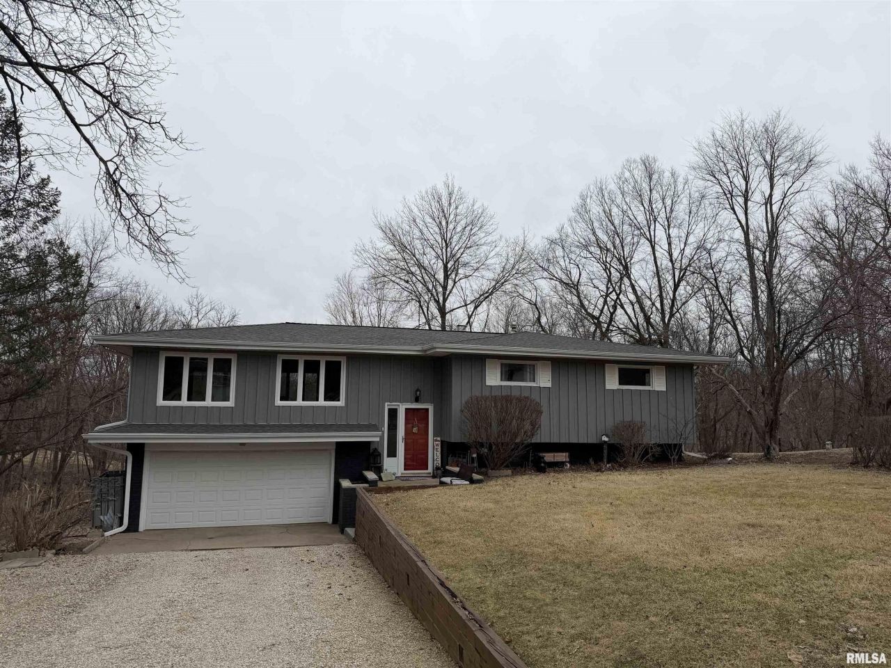 1886 Sunrise Drive, Galesburg, IL 61401 Main Photo