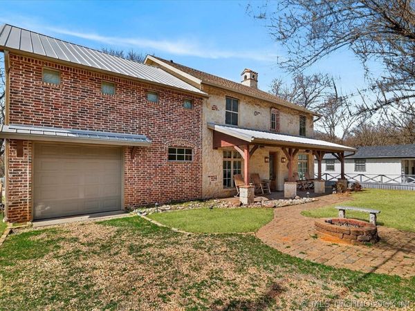 38 Oakwood Drive , Cartwright, OK 74731