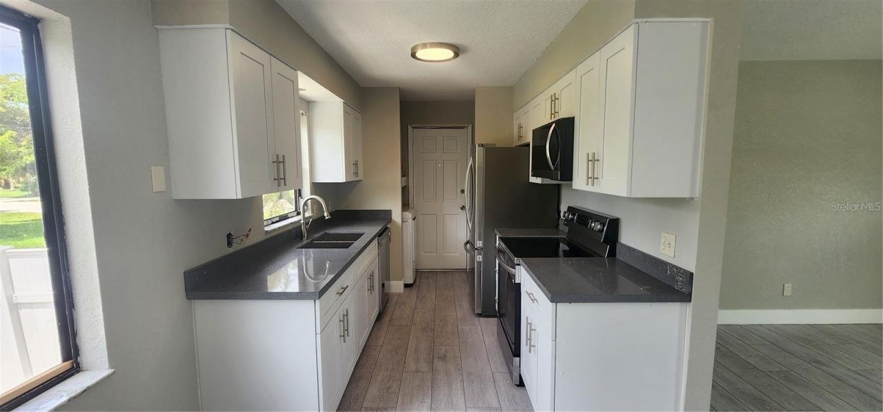 541 E Virginia Avenue, Punta Gorda, FL 33950 Photo