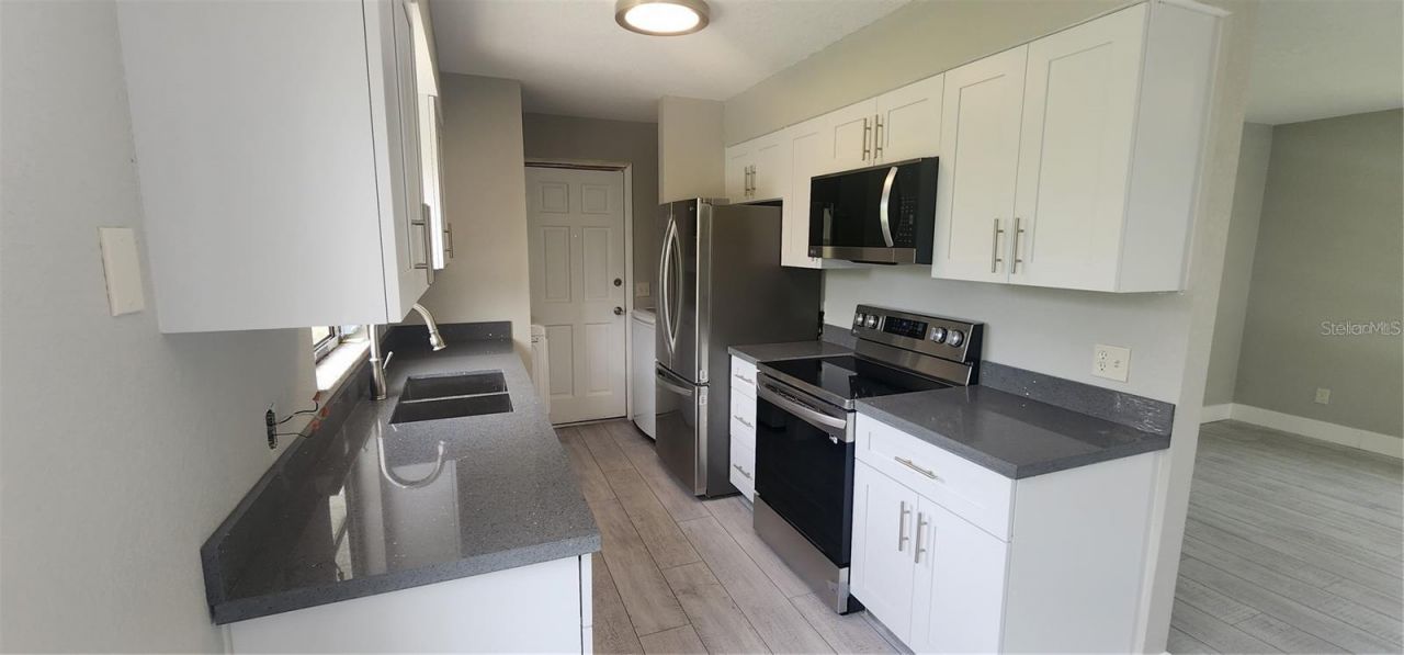 541 E Virginia Avenue, Punta Gorda, FL 33950 Photo