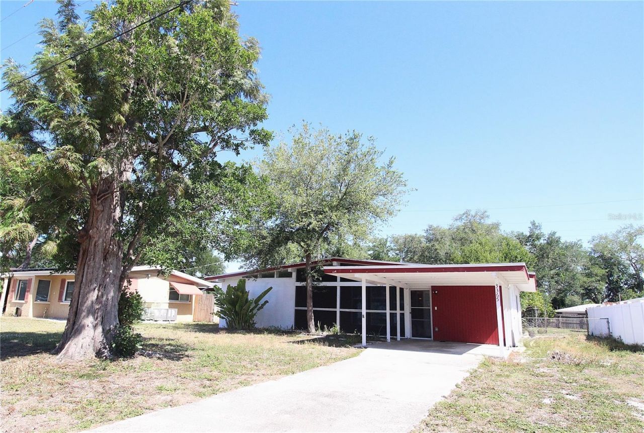 3365 Melody Ln, Sarasota, FL 34237 Photo
