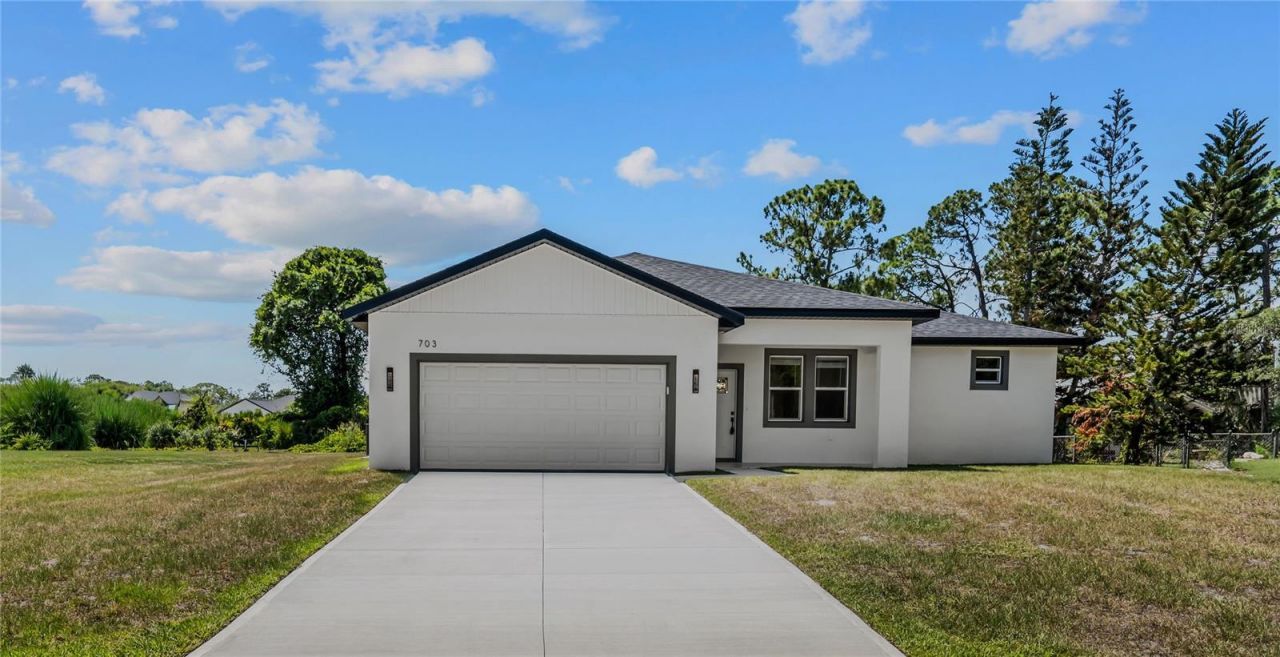 703 Aston-martin Drive, Sebring, FL 33872 Main Photo