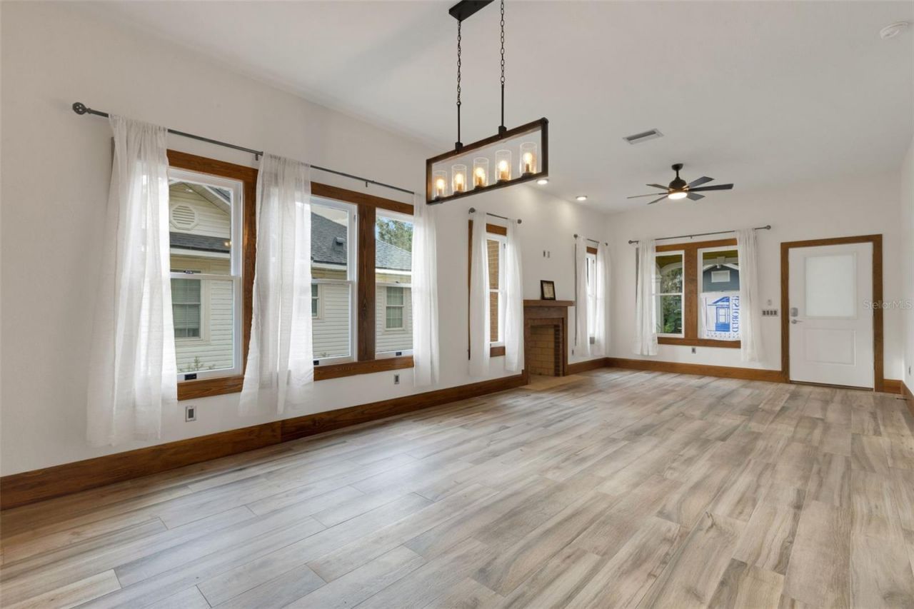 711 E Lime Street , Lakeland, FL 33801 Photo