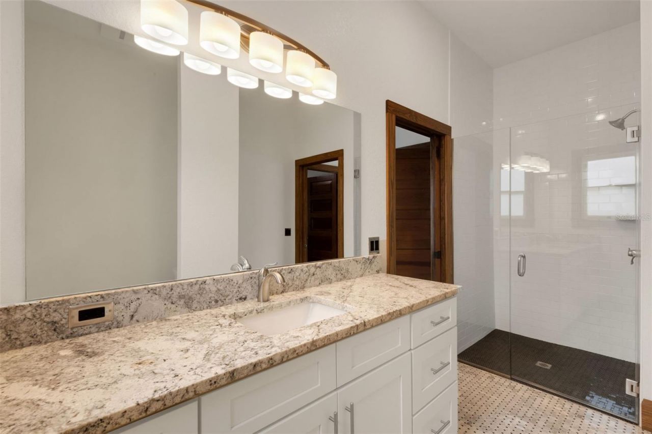 711 E Lime Street, Lakeland, FL 33801 Photo