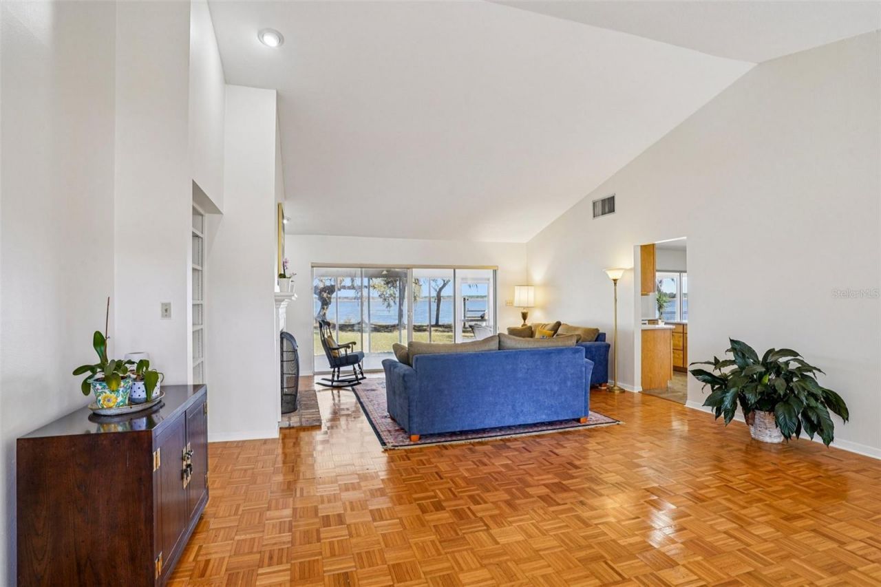 37048 County Road 452 , Grand Island, FL 32735 Photo