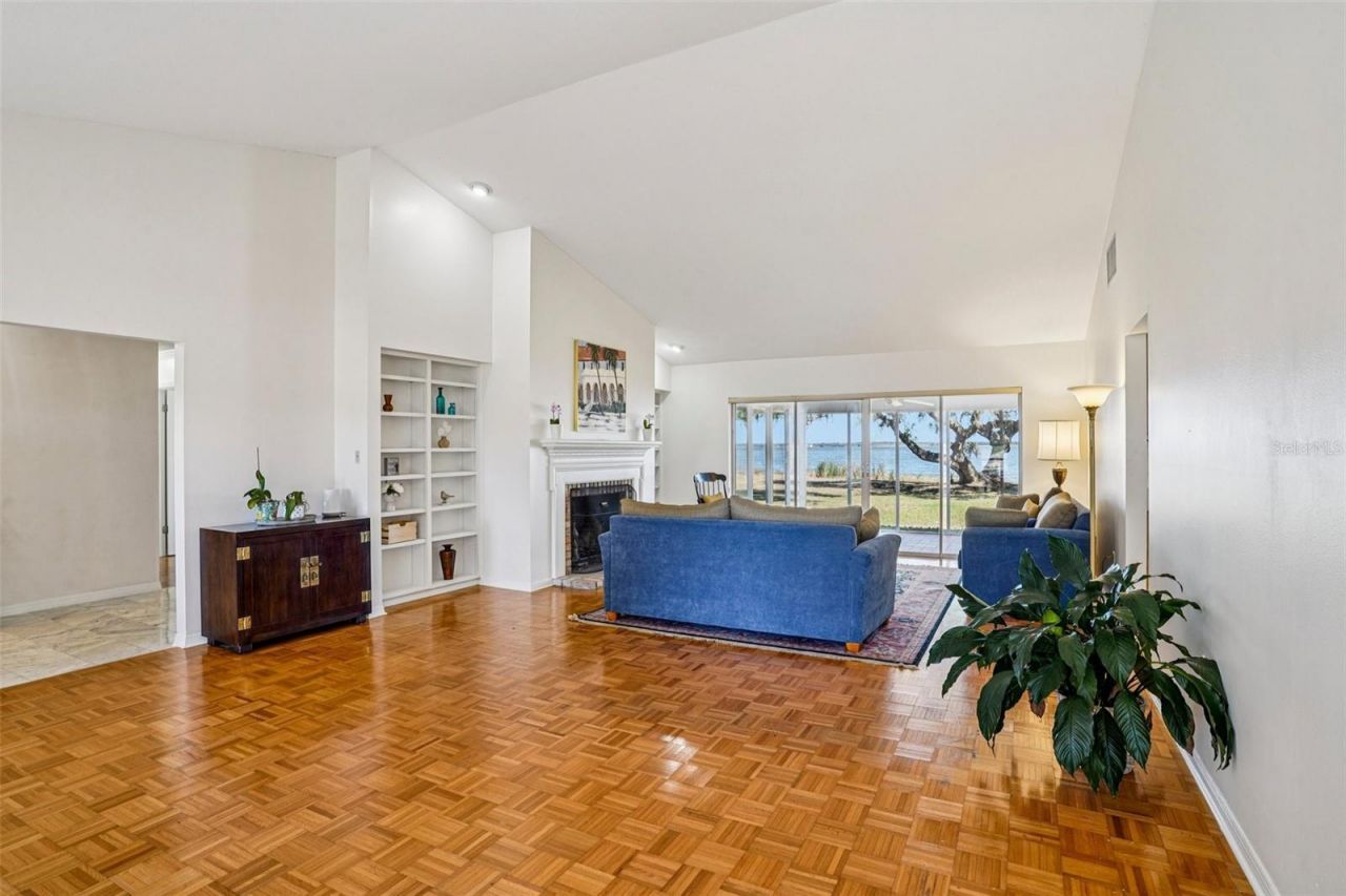 37048 County Road 452 , Grand Island, FL 32735 Photo