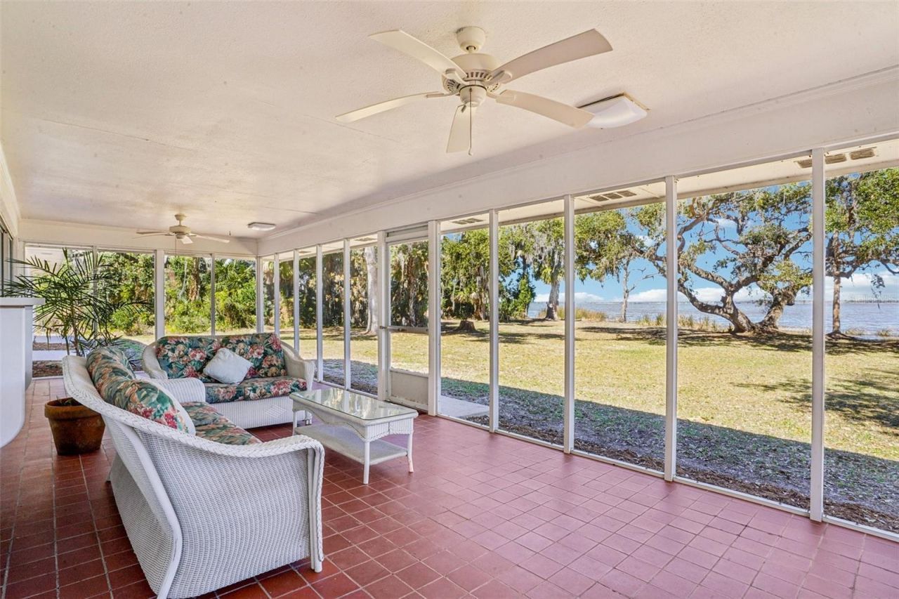 37048 County Road 452 , Grand Island, FL 32735 Photo