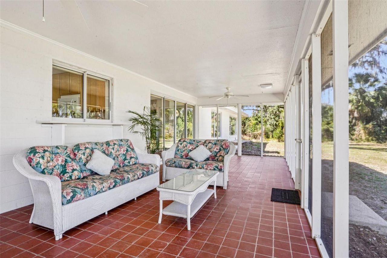 37048 County Road 452 , Grand Island, FL 32735 Photo