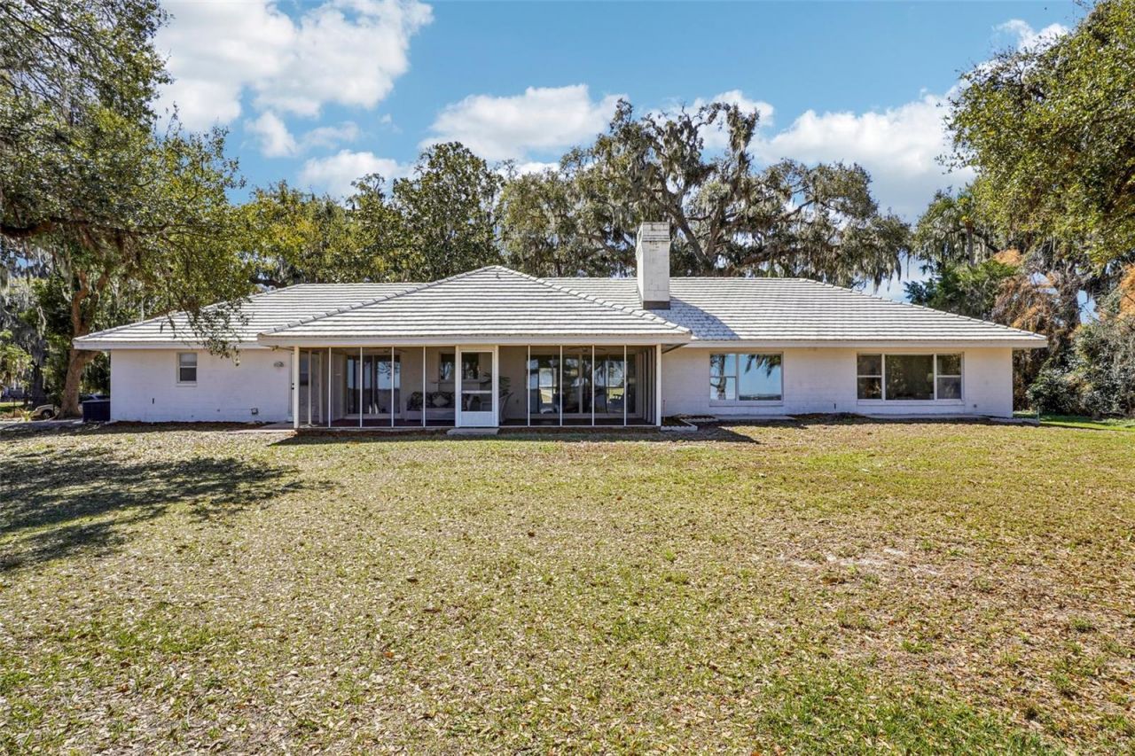 37048 County Road 452 , Grand Island, FL 32735 Photo