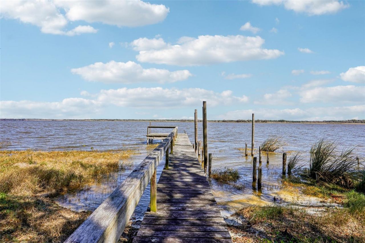 37048 County Road 452 , Grand Island, FL 32735 Photo