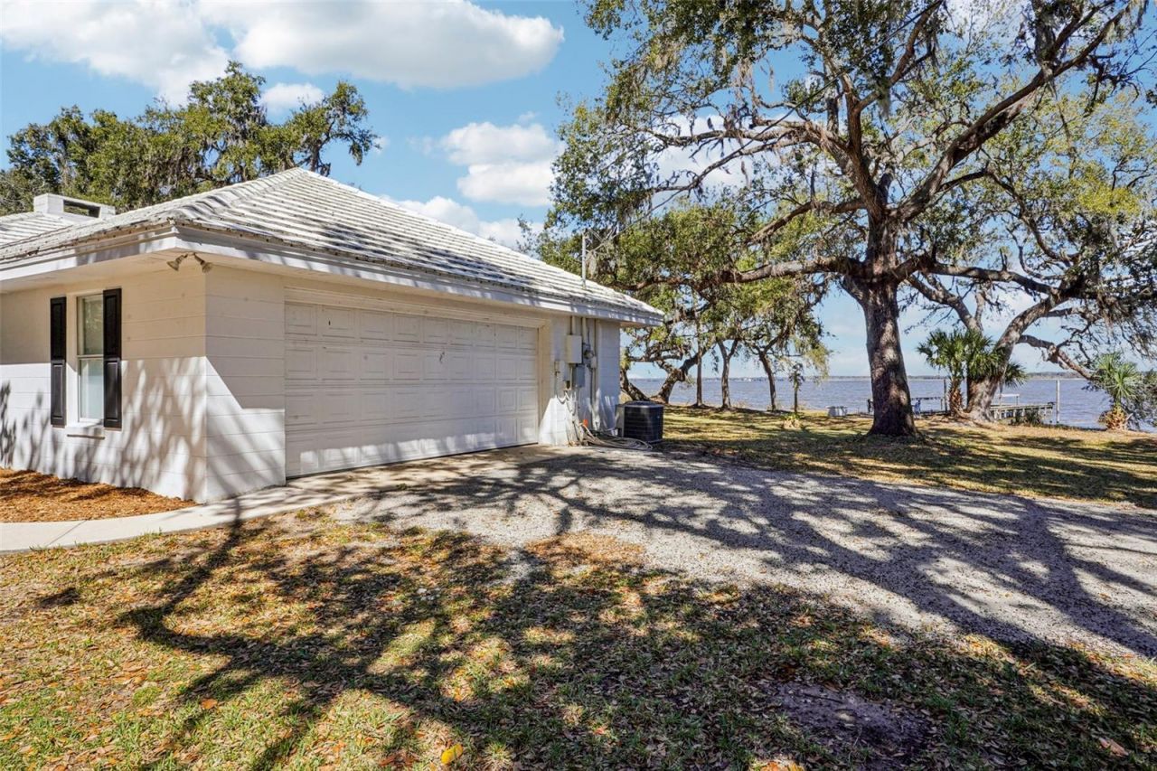 37048 County Road 452 , Grand Island, FL 32735 Photo