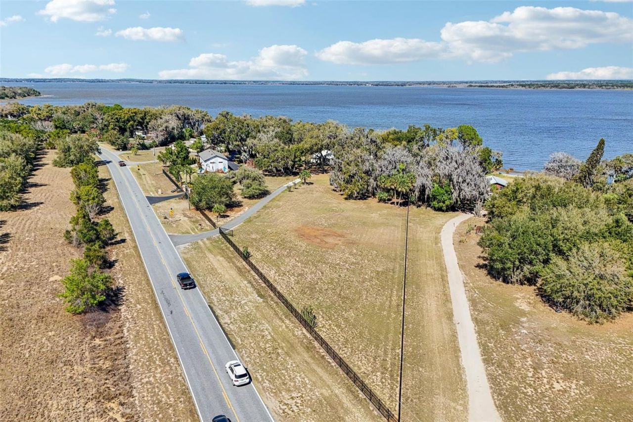 37048 County Road 452 , Grand Island, FL 32735 Photo