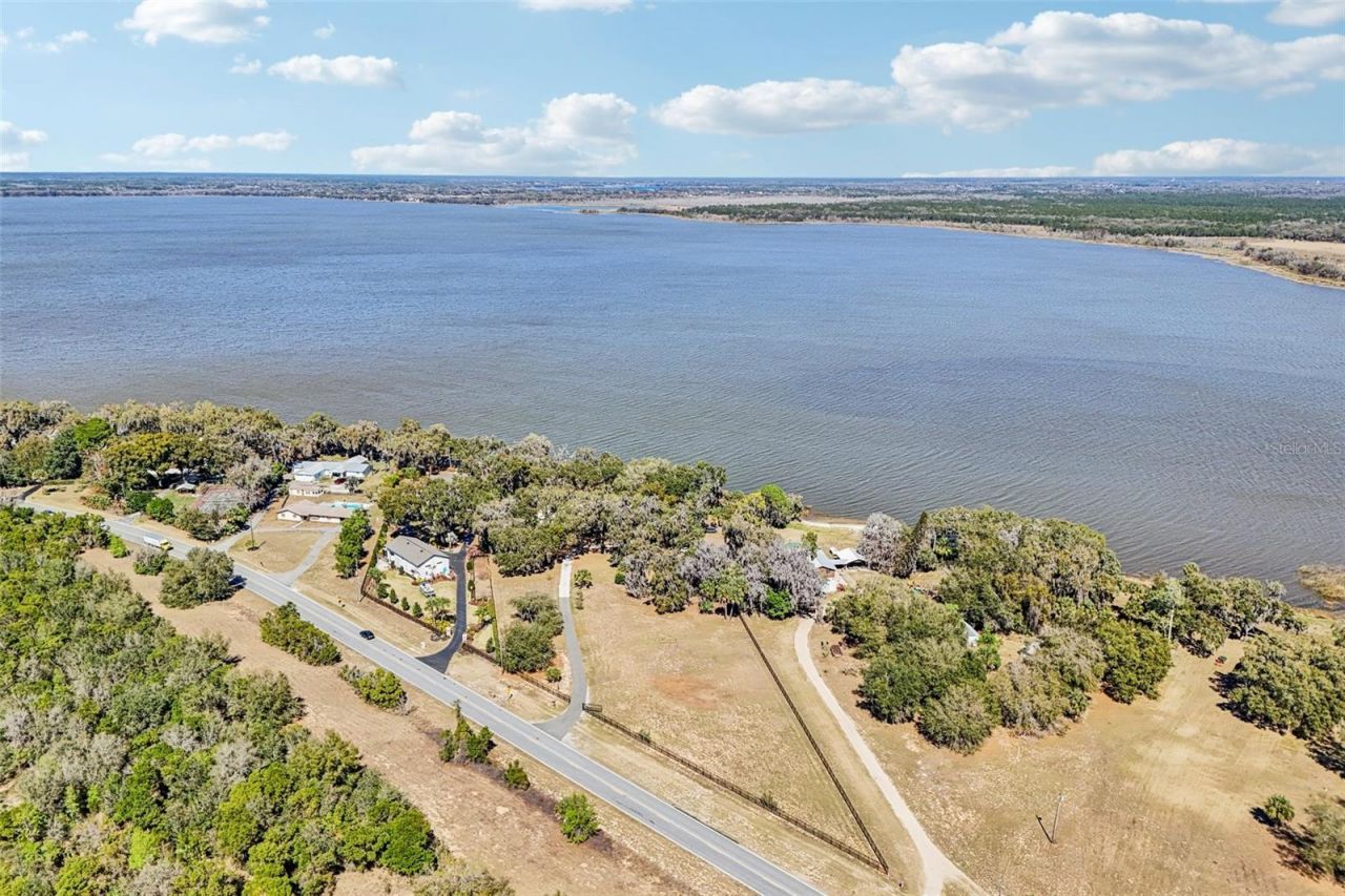 37048 County Road 452 , Grand Island, FL 32735 Photo