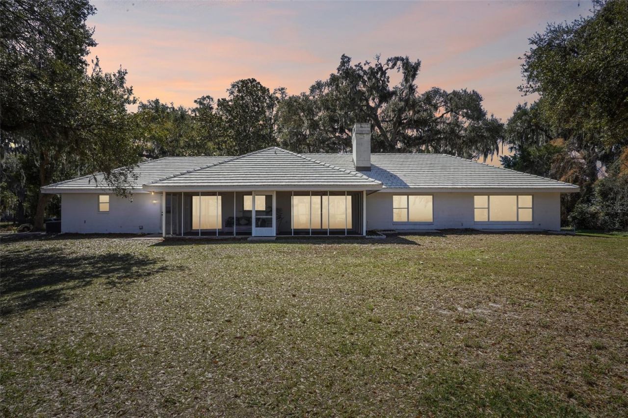37048 County Road 452 , Grand Island, FL 32735 Photo