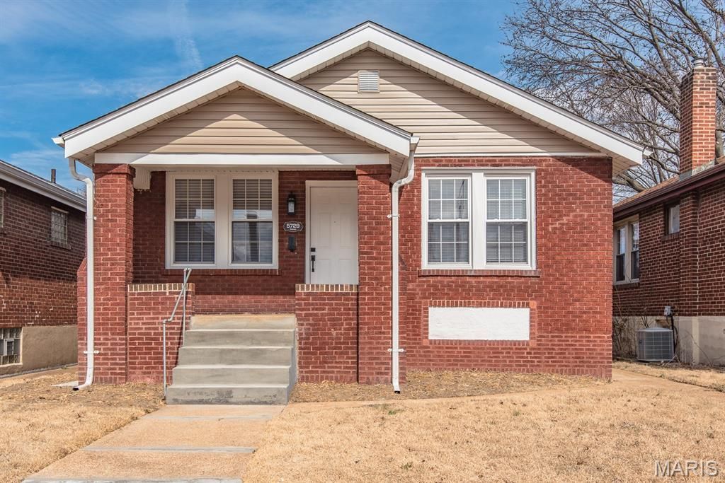 5729 Finkman Street, Saint Louis, MO 63109 Main Photo