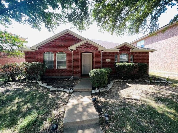 6109 Apache Drive, The Colony, TX 75056