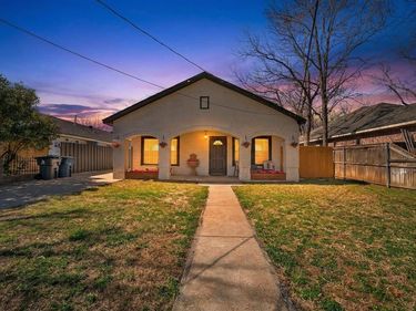 607 Bethpage Avenue, Dallas, TX 75217