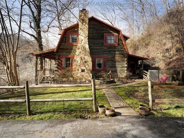 578 Mile Fork Road, Charleston, WV 25312
