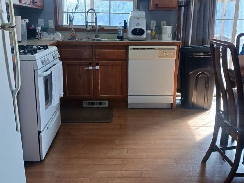 111 Everson Road, Belpre, OH 45714 Photo 4