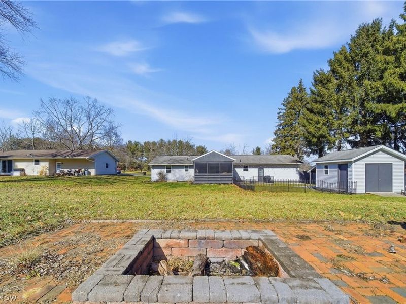 2776 Brouse Street NW, Uniontown, OH 44685 Photo 38