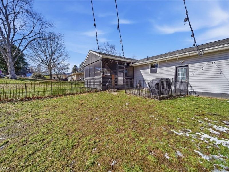 2776 Brouse Street NW, Uniontown, OH 44685 Photo 39