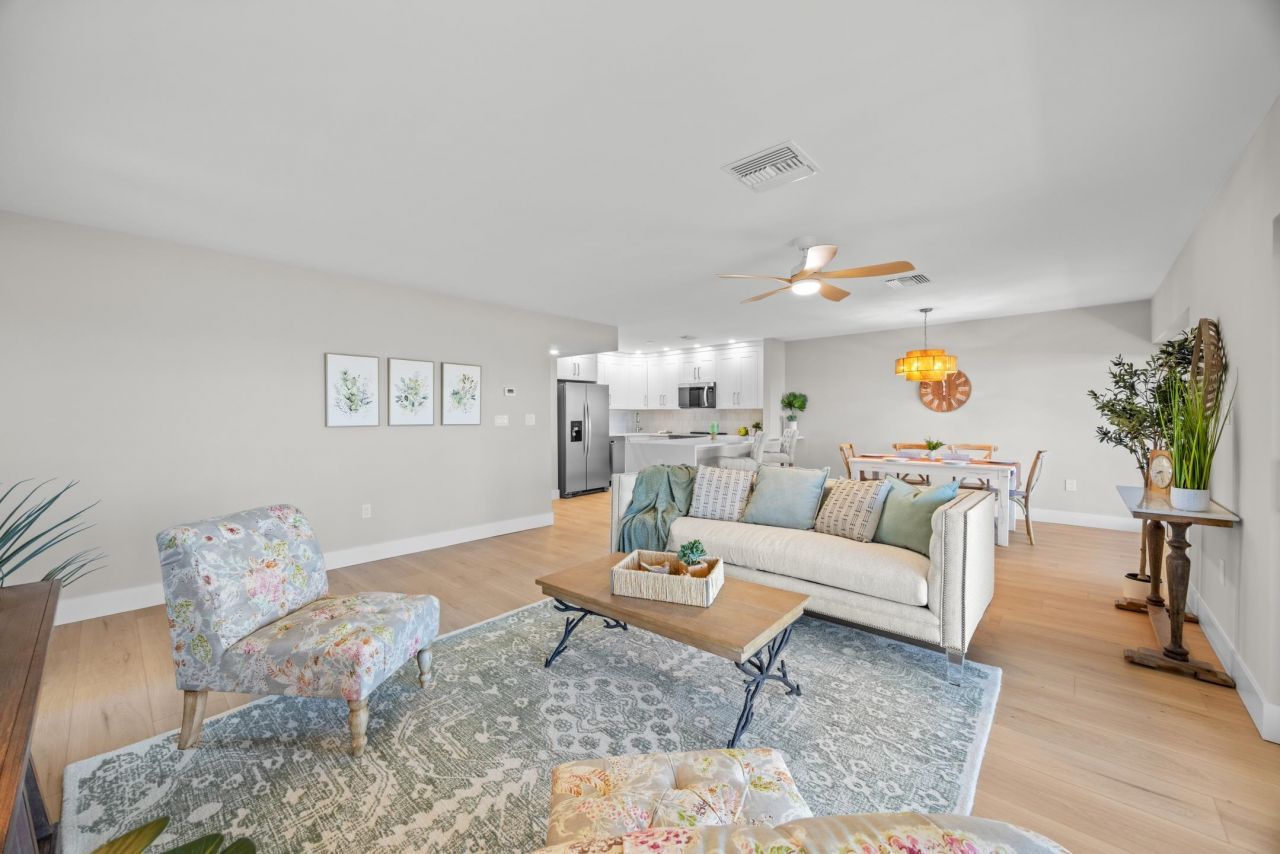 1341 Middle Gulf Dr, Unit 5C, Sanibel, FL 33957 Photo