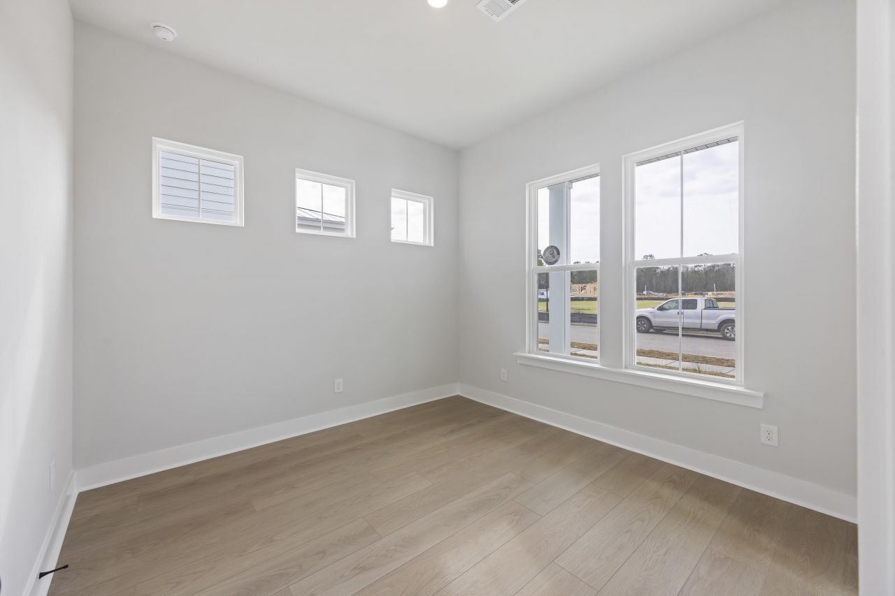 108 Ingleside Drive Photo 16