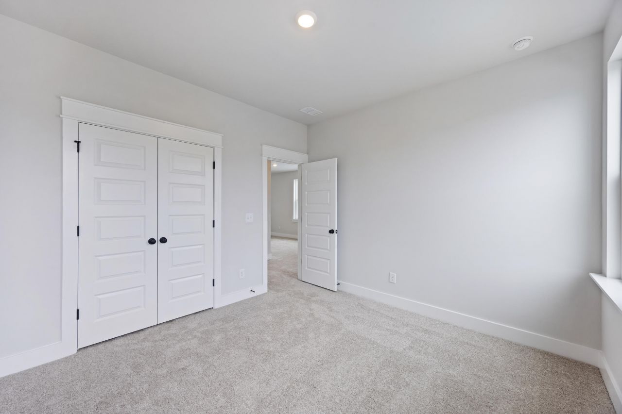 108 Ingleside Drive Photo 36